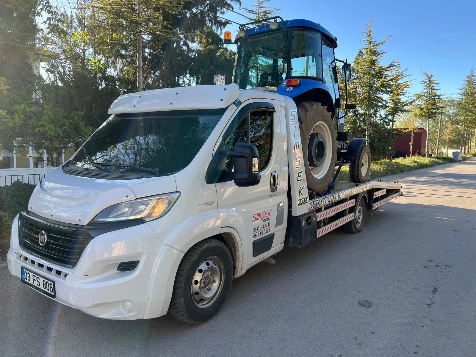 Trakt&ouml;r &ccedil;ekici, yol yardım hizmetleri